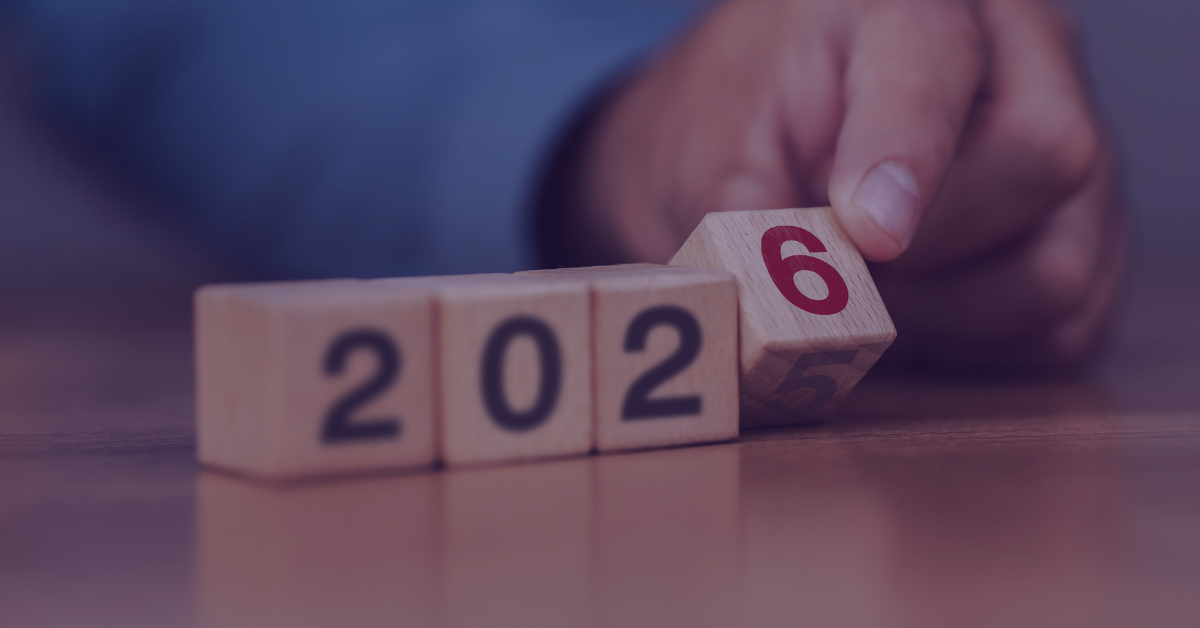 Blocos de madeira formando o ano 2026