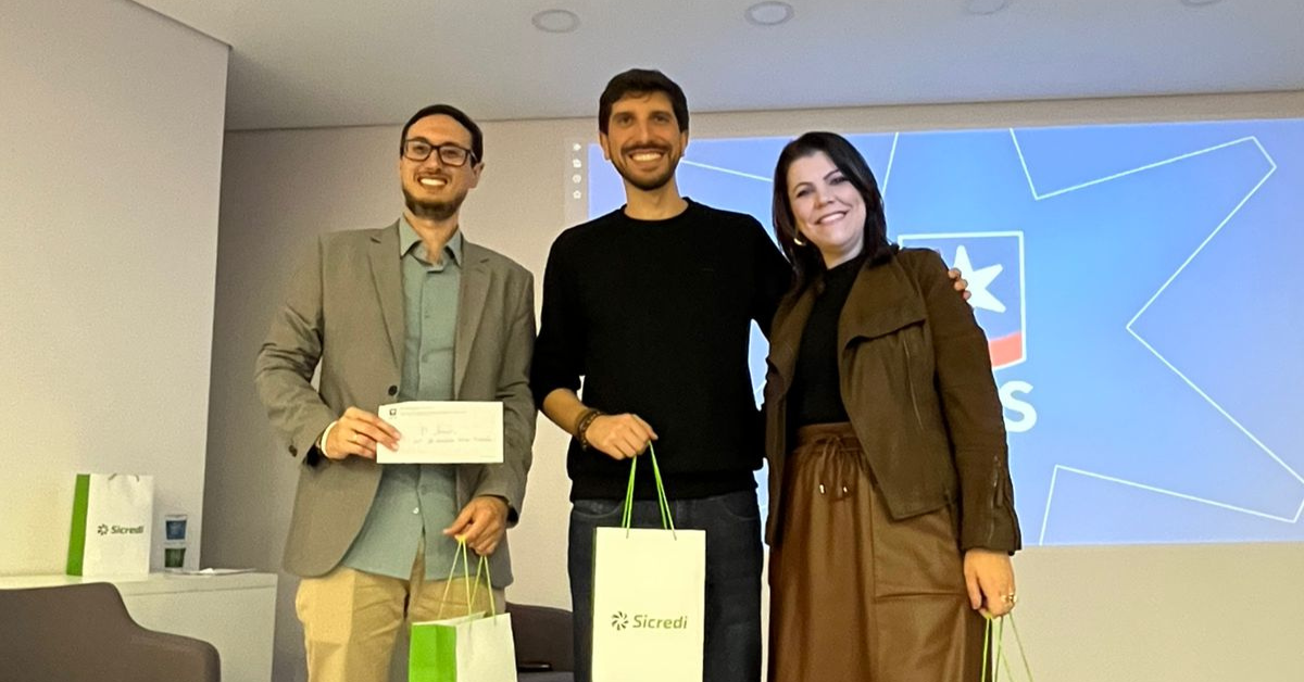 Equipe do Ella Inova On The Road em evento de reconhecimento